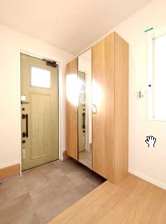 【玄関】 | 横浜市南区六ッ川1丁目戸建 | 玄関