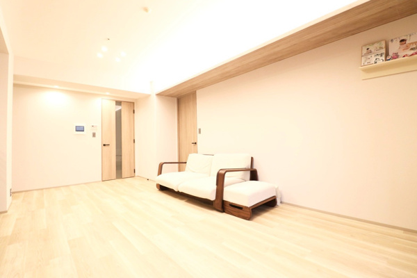 【居間・リビング】 | 【リビングダイニング】約20.2帖の広々としたリビングダイニング☆床暖房完備◎