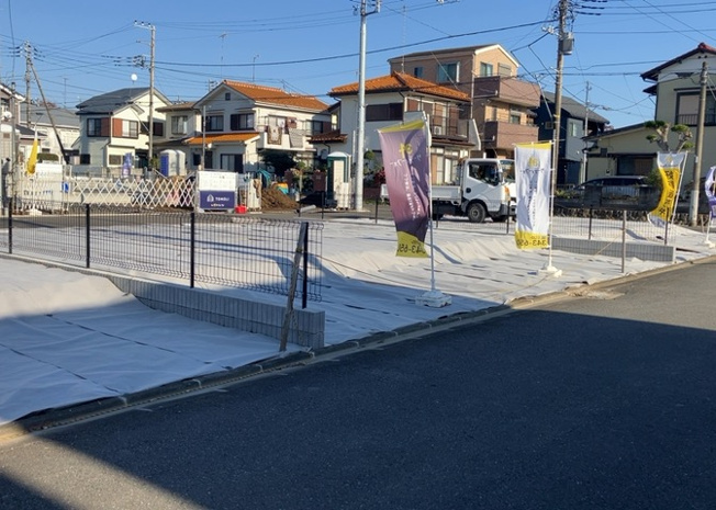 【周辺】 | 販売されている全ての土地が、宅地用の土地であるとは限りません。都市計画法に基づき、基本的に住宅を建てることができるのは土地計画区であることに加え、市街化区域として定められている地域のみとなっています。