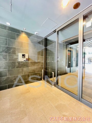 【エントランス】 | シーズンフラッツ靭本町