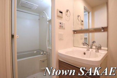 【洗面所】 | プレサンス丸の内レジデンス | 忙しい朝には欠かせない洗面所です