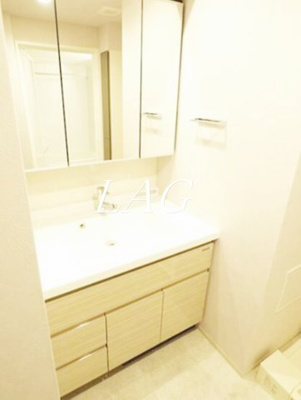 【洗面所】 | ドゥーエ日暮里 | 洗面台です。