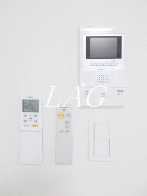 【セキュリティ】 | ヴェルニ上中里 | モニター付きインターホンになります。