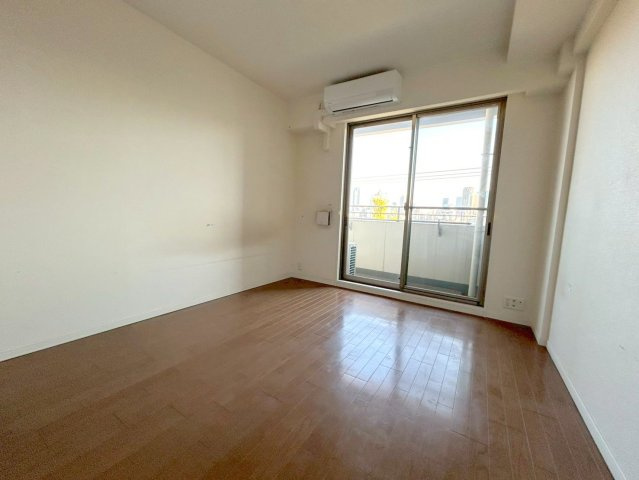 セレッソコートリバーサイドOSAKAの居間・リビング