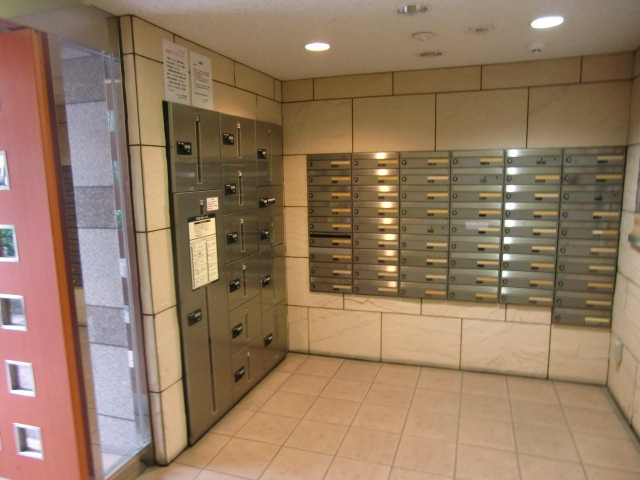 中央区日本橋浜町１丁目の賃貸マンションのロビー