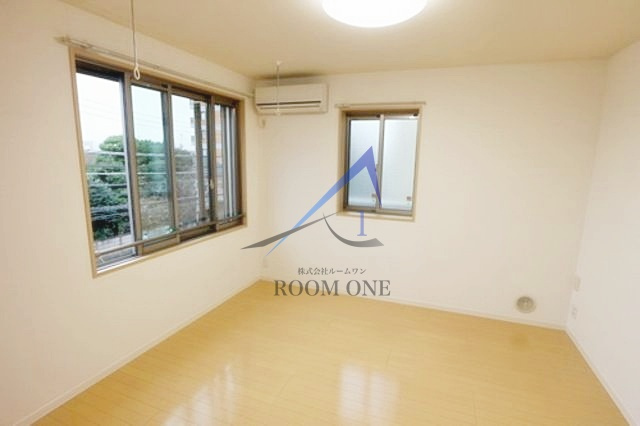 ラフィーネ桜新町の居間・リビング|洋室のお部屋です。