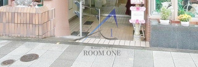 ライオンズマンション三田のエントランス|エントランスです。