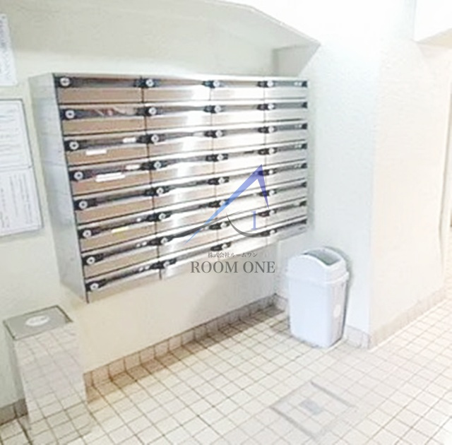 ライオンズマンション三田のその他共用部分|集合ポストです。