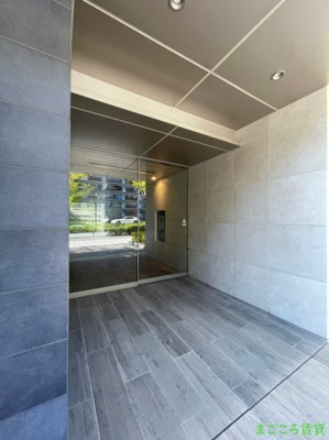 【エントランス】 | イニシアブランなんば