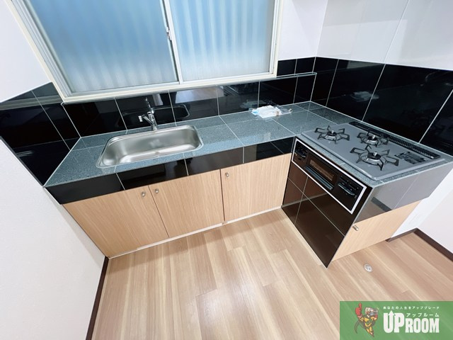 第二秋善ビルの居間・リビング