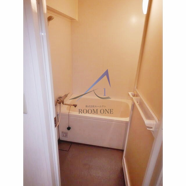 西蒲田ロイヤルハイツの浴室|お風呂です。