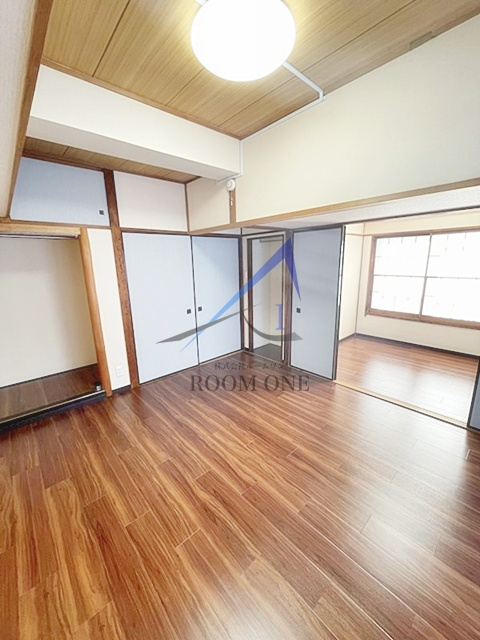 山王ローズシャトーの居間・リビング|洋室のお部屋です。