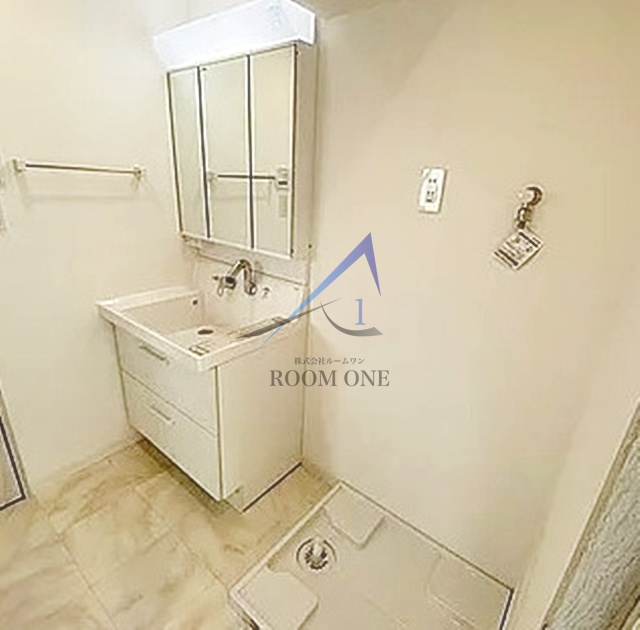 ライオンズマンション三田の洗面所|洗面台です。