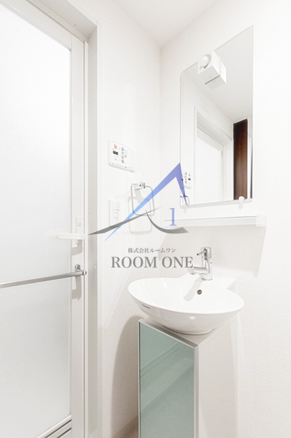 ブライズ品川大井の洗面所|独立洗面台です。