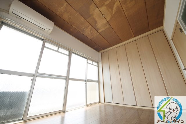 マンション5の洋室