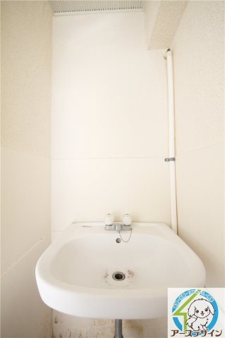 マンション5の洗面所