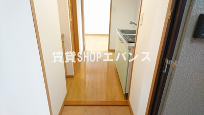 【玄関】 | ソレイユツダヌマ