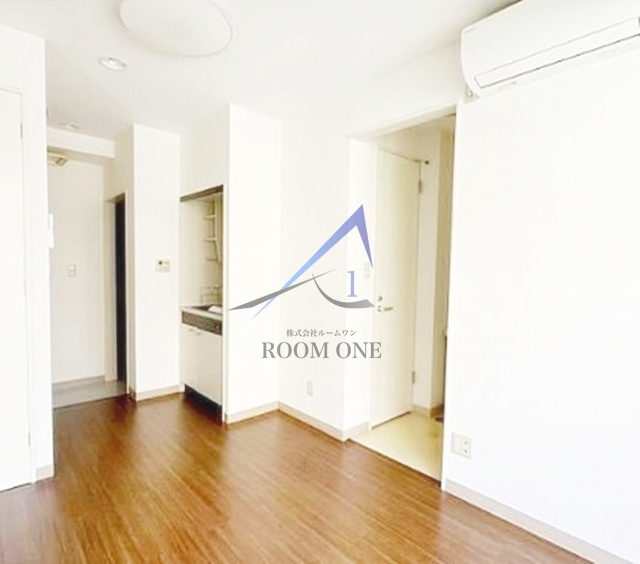 ロイヤルガーデンⅡの居間・リビング|洋室のお部屋です。