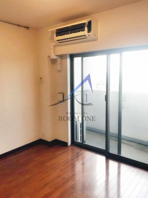 スカイコート池袋西壱番館の居間・リビング|洋室のお部屋です。