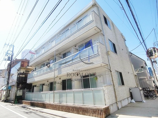 リブリ・Pine House