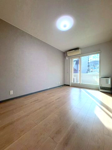 レジデンス宮の森の洋室|エアコン付きの洋室！