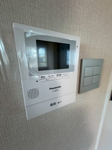 レジデンス宮の森の防犯設備|安心安全のモニター付きインターホン完備！