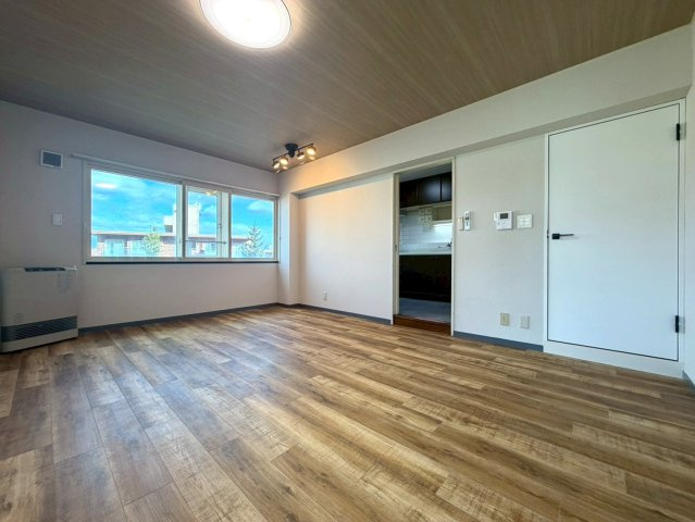 レジデンス宮の森の居間・リビング|開放感のあるリビング！