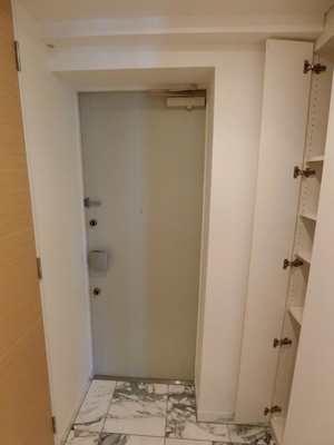 【玄関】 | コンフォルテハイム中野