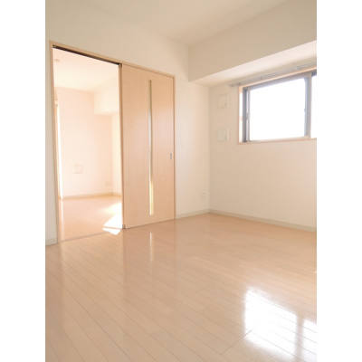 【寝室】 | レディアントイワイダ