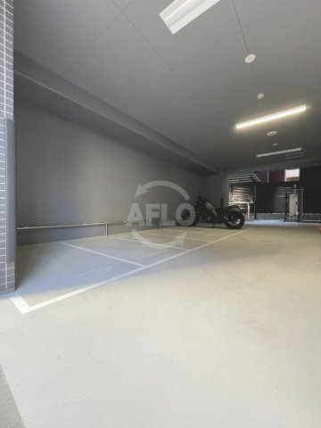 MELDIA　CREST　NAMBA　SOL　TERRACEの駐車場|MELDIA　CREST　NAMBA　SOL　TERRACE　駐車場