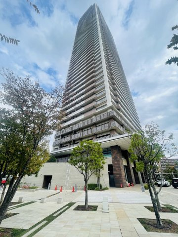 プラウドタワー東雲キャナルコートの外観