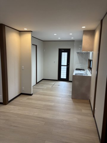 大阪府八尾市久宝園2-25の居間・リビング|ゆったりとしたリビングです