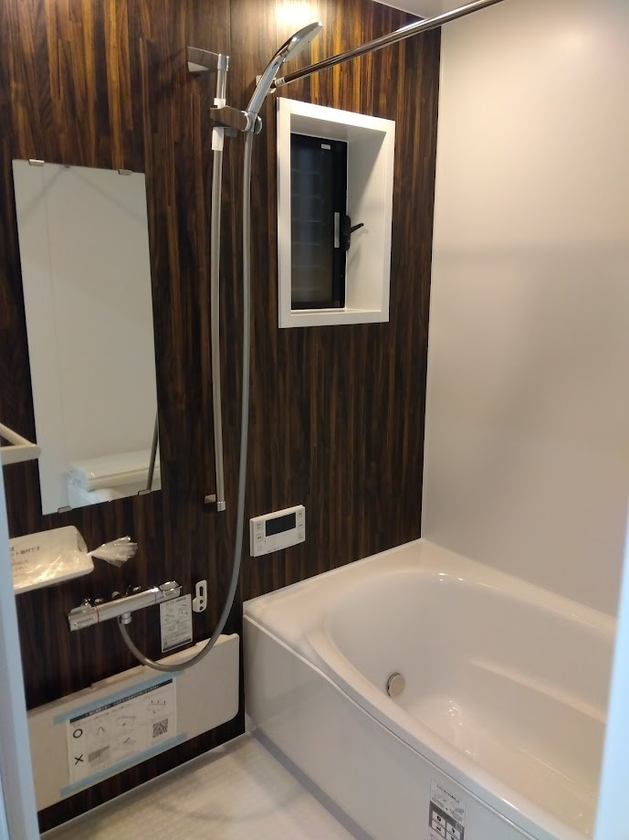 大阪府東大阪市長堂2-13-10の浴室|コンパクトで使いやすいお風呂です