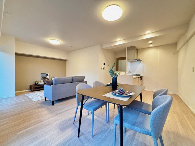 ユアサハイム新高の居間・リビング