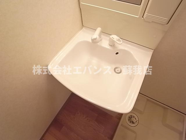 【独立洗面台】 | リバパレス蘇我 | 独立洗面台で身支度をすべて済ませてしまいましょう