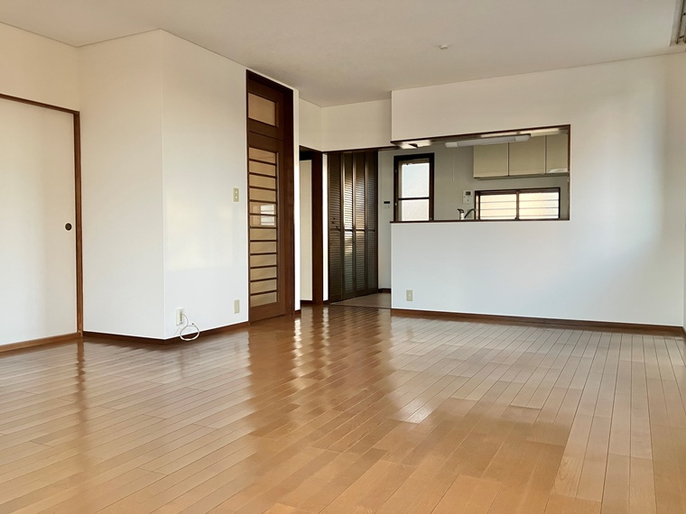 別所戸建の居間・リビング