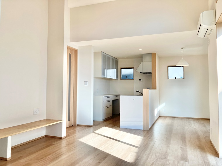 国分南戸建の居間・リビング