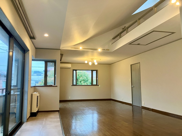 代沢戸建の内装