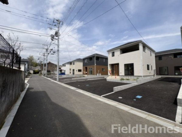 南足柄市中沼新築戸建て　第12-8号棟の前面道路含む現地写真|前面道路含む現地写真です。