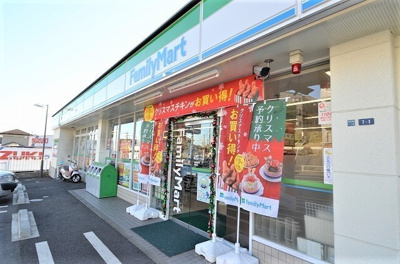 【周辺】 | エムロード | コンビニ「ファミリーマート　南山田三丁目店まで172m」