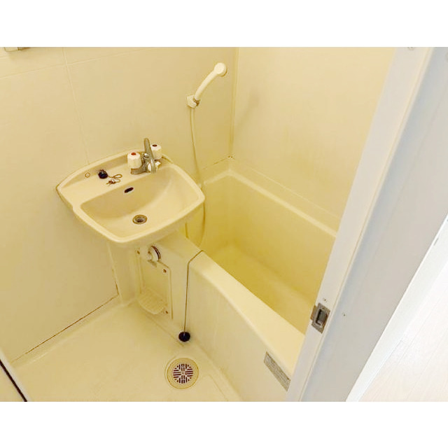 B-WALL神保町の内装