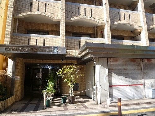 【エントランス】 | ロマネスク西新オレンジ通り | マンションエントランス