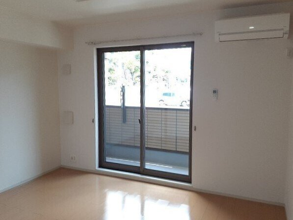 サニー　レジデンス　Ⅱの居間・リビング