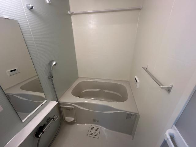 【浴室】 | ティーフォレストII | バス