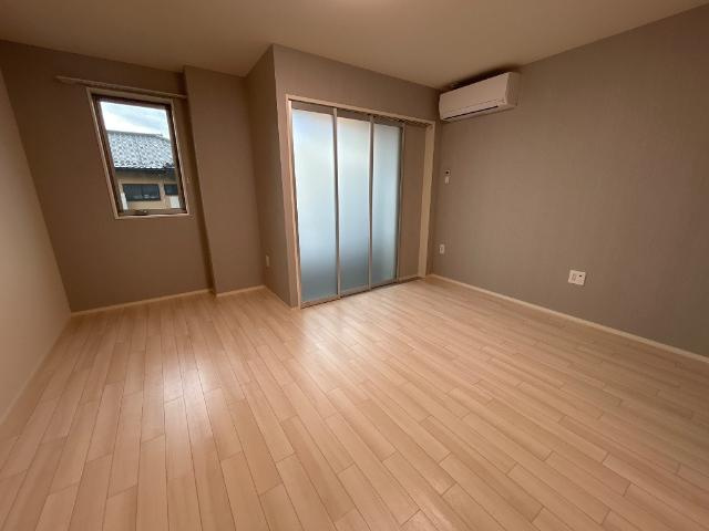 【居間・リビング】 | ティーフォレストII | リビング