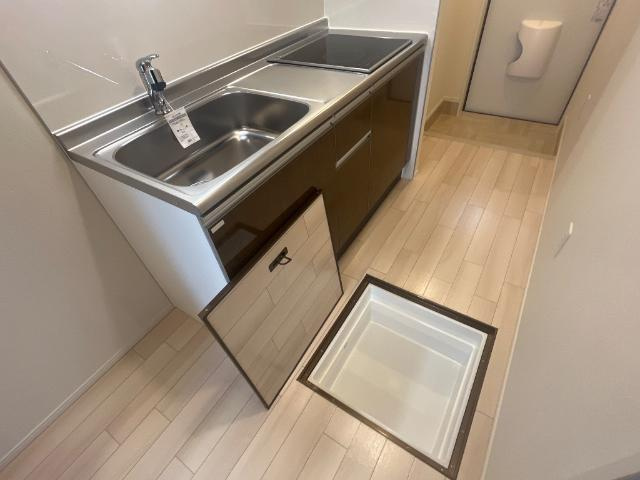 【キッチン】 | ティーフォレストII | 床下収納