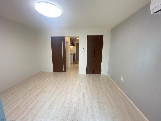 【居間・リビング】 | ティーフォレストII | 洋室