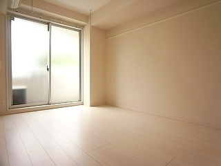 リブリ・自由が丘Ⅱの居間・リビング