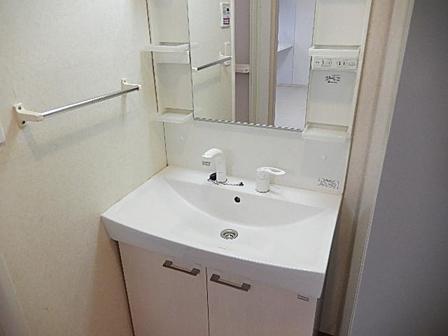 グランド・ソレイユの洗面所|洗髪洗面化粧台