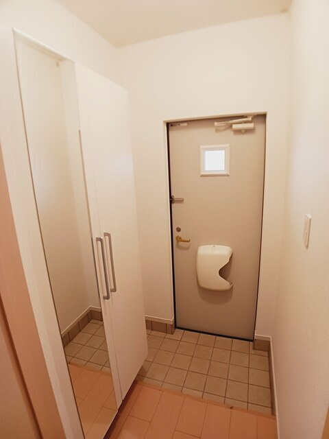 ルナ・ピエナⅠの玄関